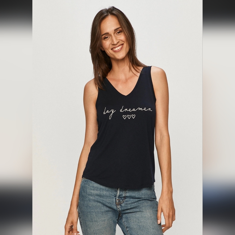 2/$20 ✨Jacqueline De Yong "Day Dreamer" Tank